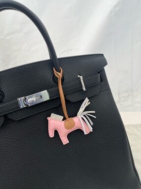 Rodeo Pegase PM charm